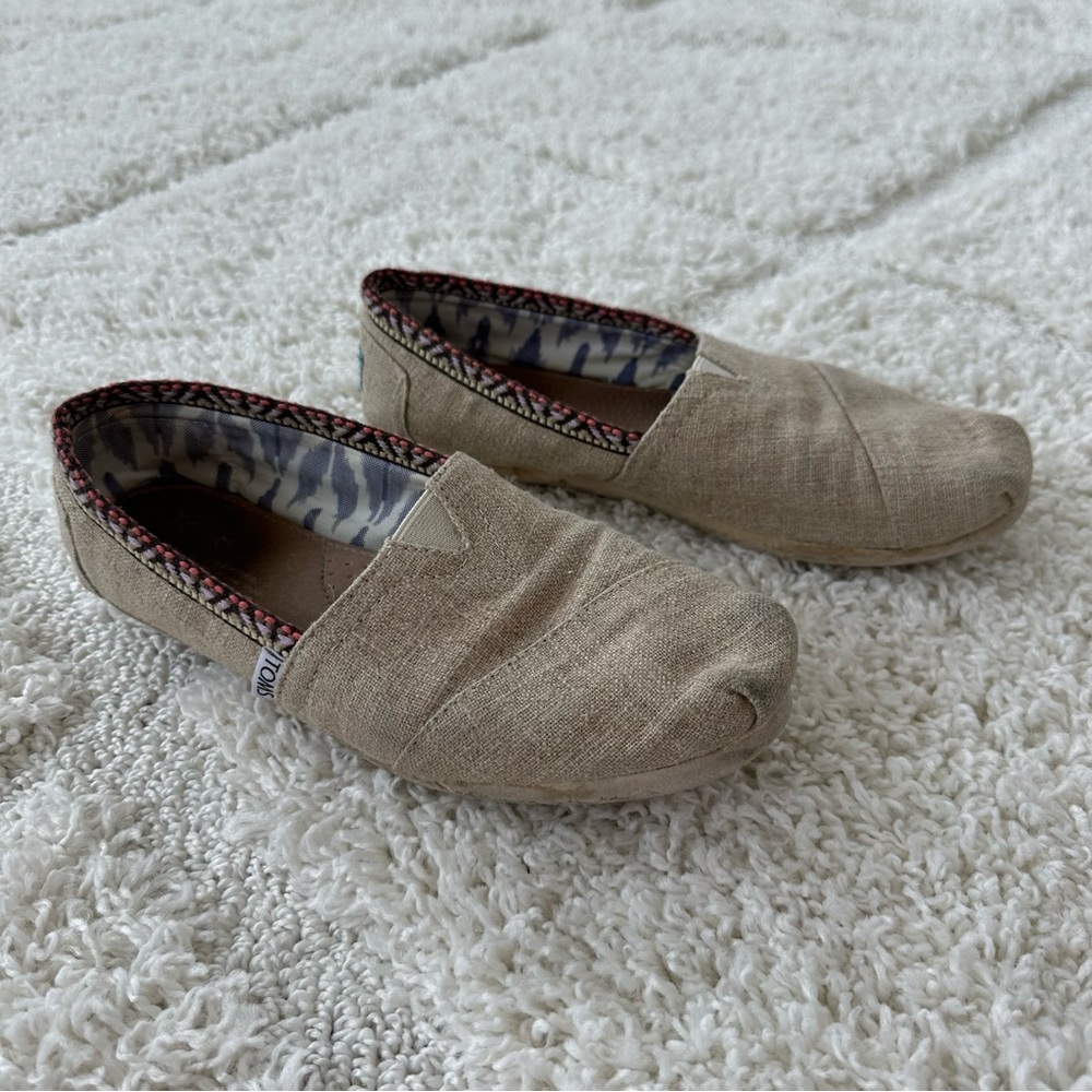 Toms Classic Canvas Shoes